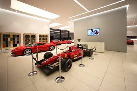 Digital advertising at show room of Munsterhuis